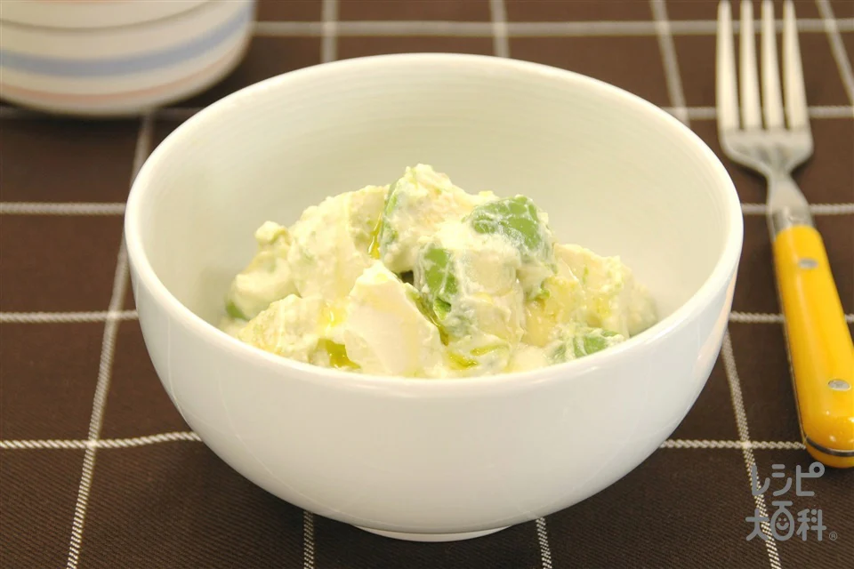 豆腐とアボカドの白あえ