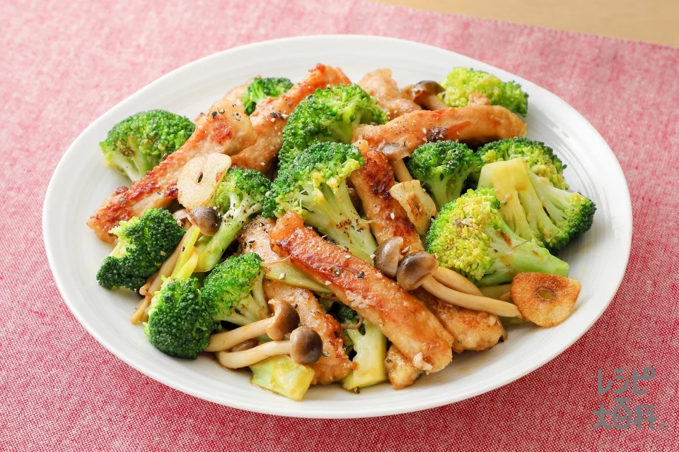 とんかつ用肉でステーキ風肉野菜炒め
