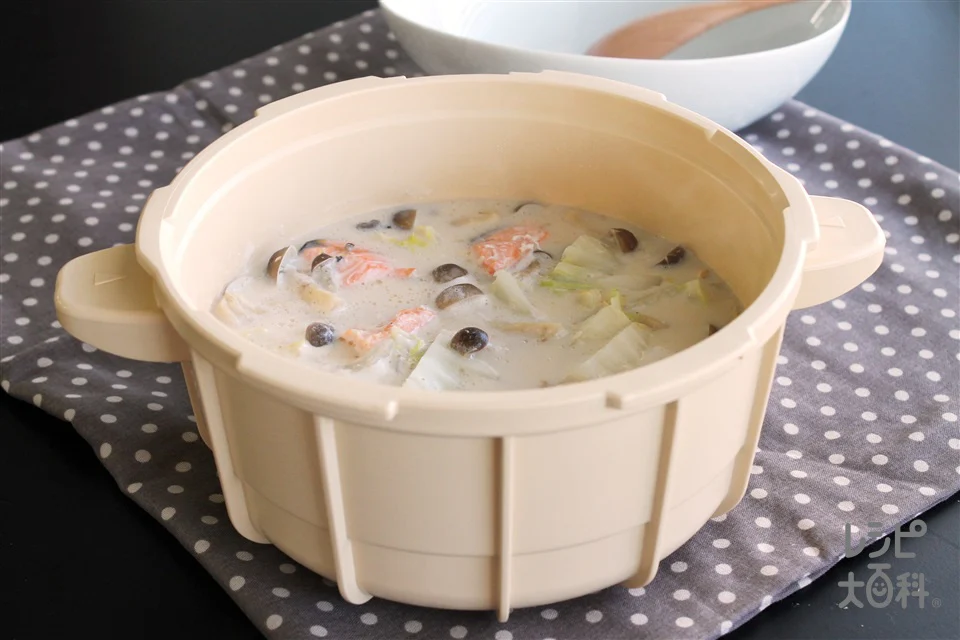 ~電子レンジ専用圧力鍋で~鮭の和風シチュー
