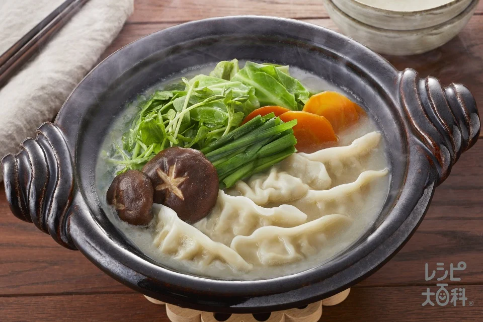 濃厚白湯ギョーザ鍋