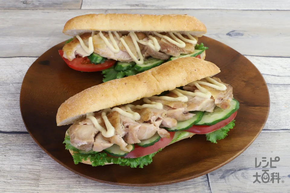 グリルチキンのサンドイッチ