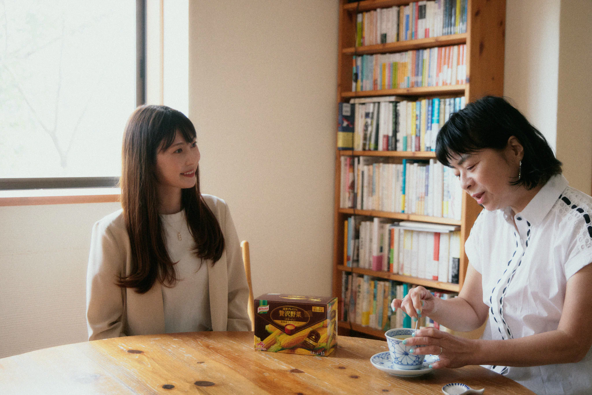 大平さんと河原さんが話している様子