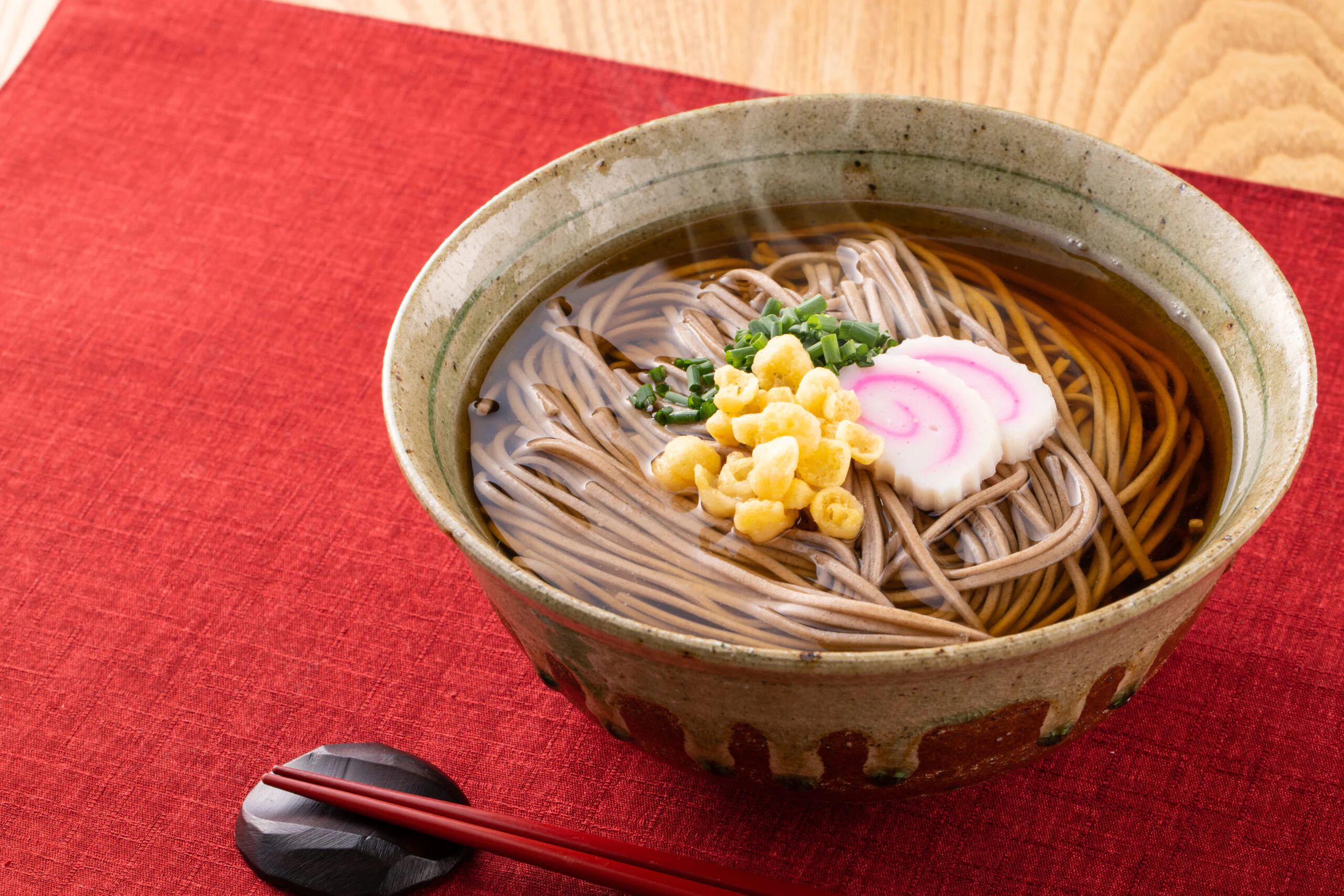 乾麺そばはゆで方が大事!
調理のコツを、そばメーカーの
山本食品㈱に聞きました!