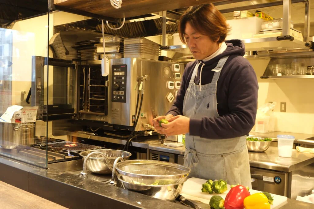 「北欧、暮らしの道具店」コラボ『きょうは主役のだし粉』の使い方をシェフに聞きました