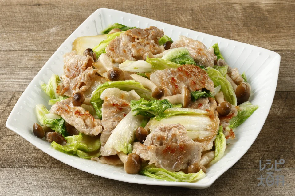 白菜・しめじ・豚こま肉の炒め物