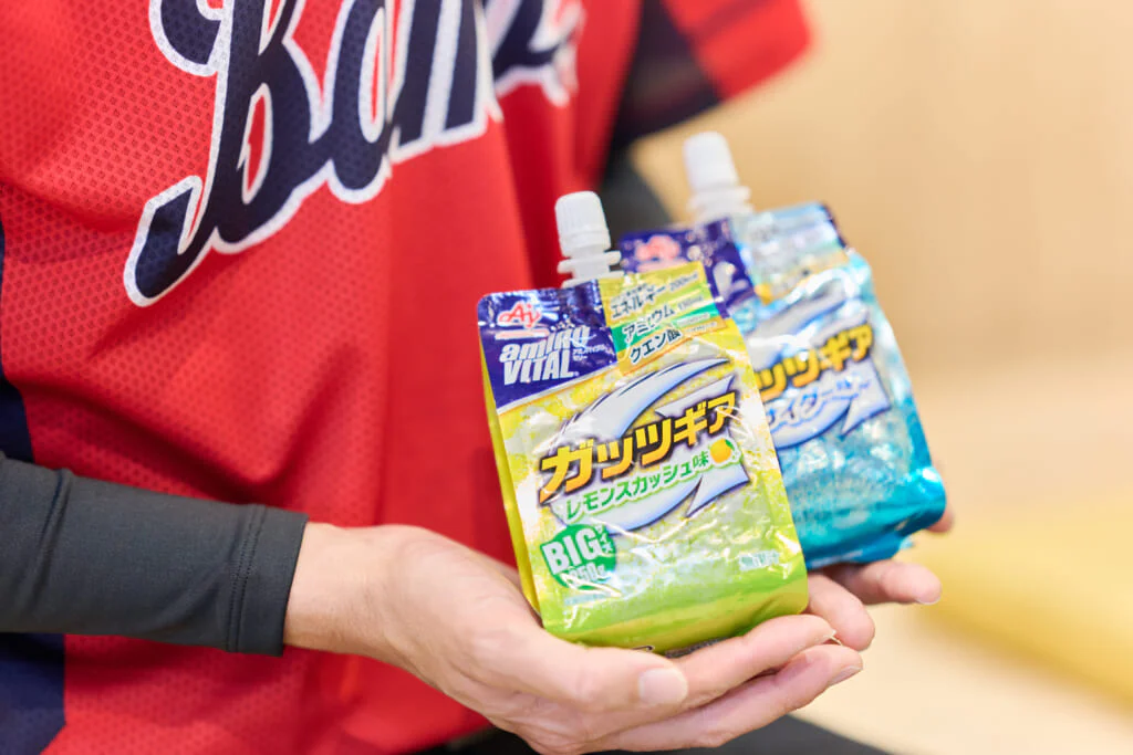 新しく加わった<レモンスカッシュ味>と<サイダー味>は甘さ控えめで、すっきりした味わい