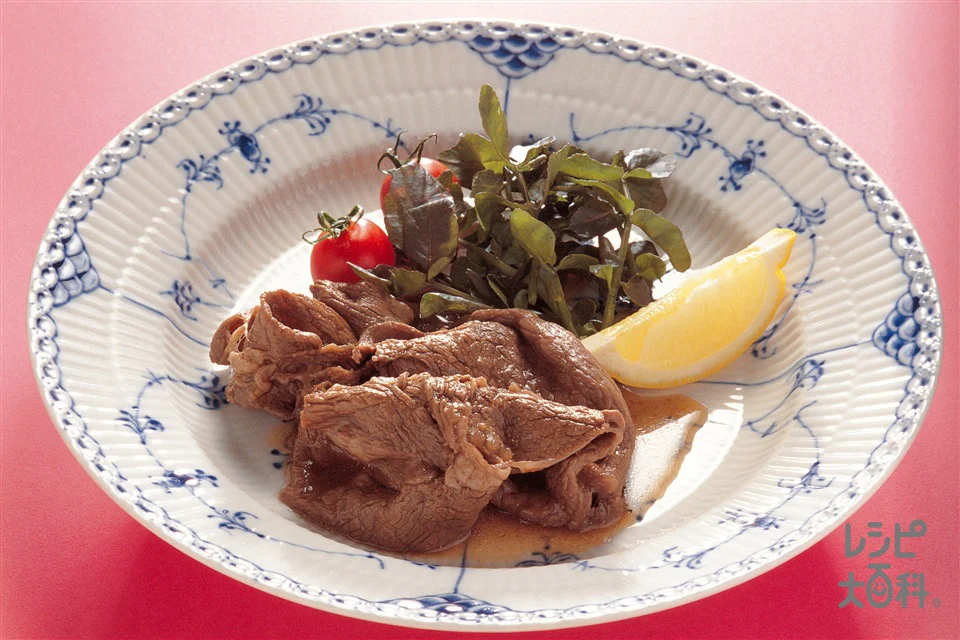 牛肉の赤ワイン漬け