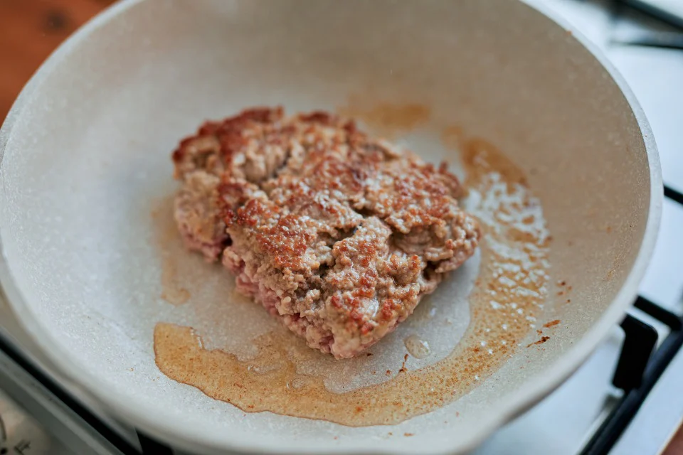豚ひき肉かたまり焼き野菜炒めのつくり方_2_1
