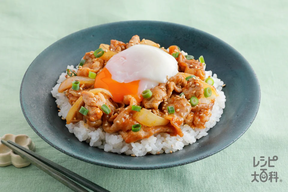 とろたまヤンニョム豚丼