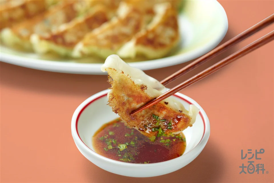焼きギョーザ ピリ辛豆板醤ダレ