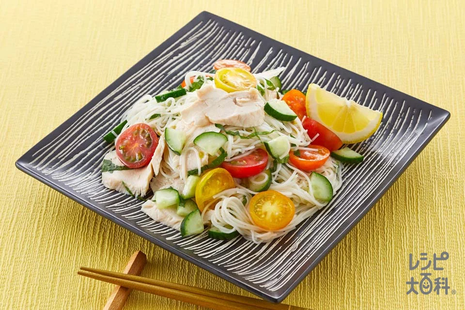 鶏むね肉と大葉の鶏だしまぜそうめん