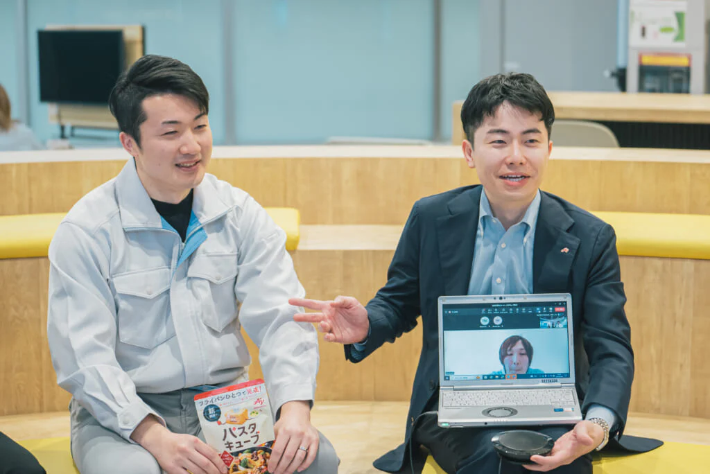 コンシューマーフーズ事業部 メニュー食品グループ 梶敬さん(右)
