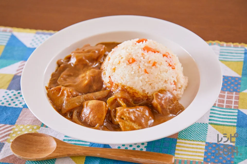 野菜まるごと!コンソメバターライスのごろごろチキンカレー