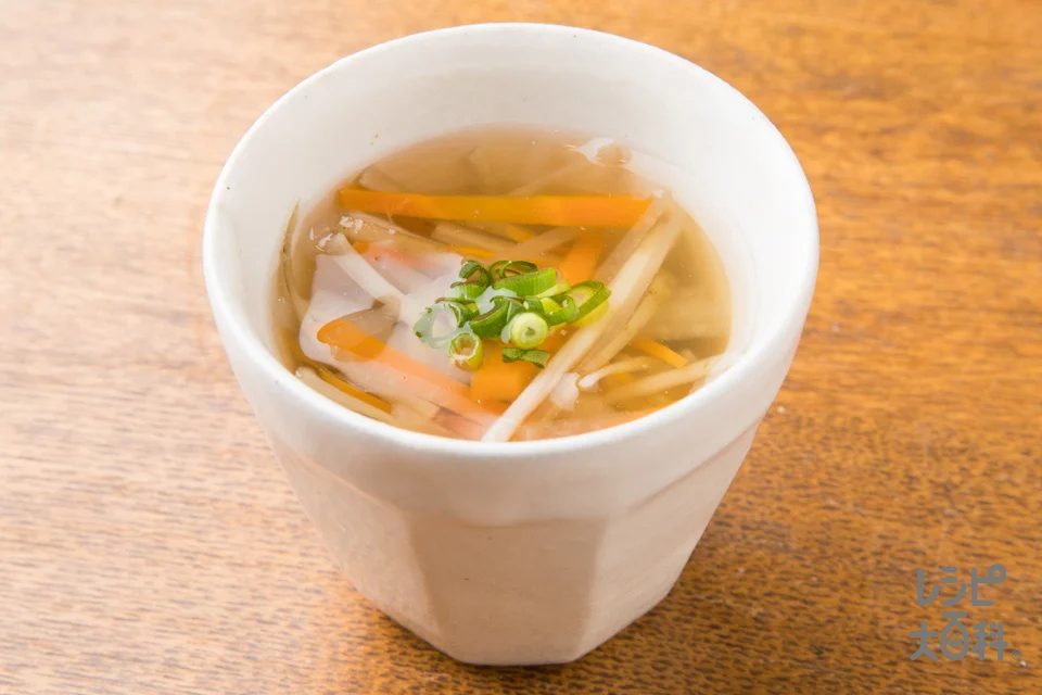 4種の根菜としょうがの和風スープ