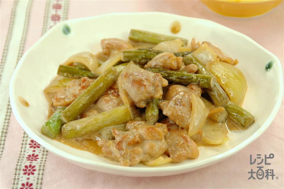 鶏肉とグリーンアスパラの黒酢マヨ炒め