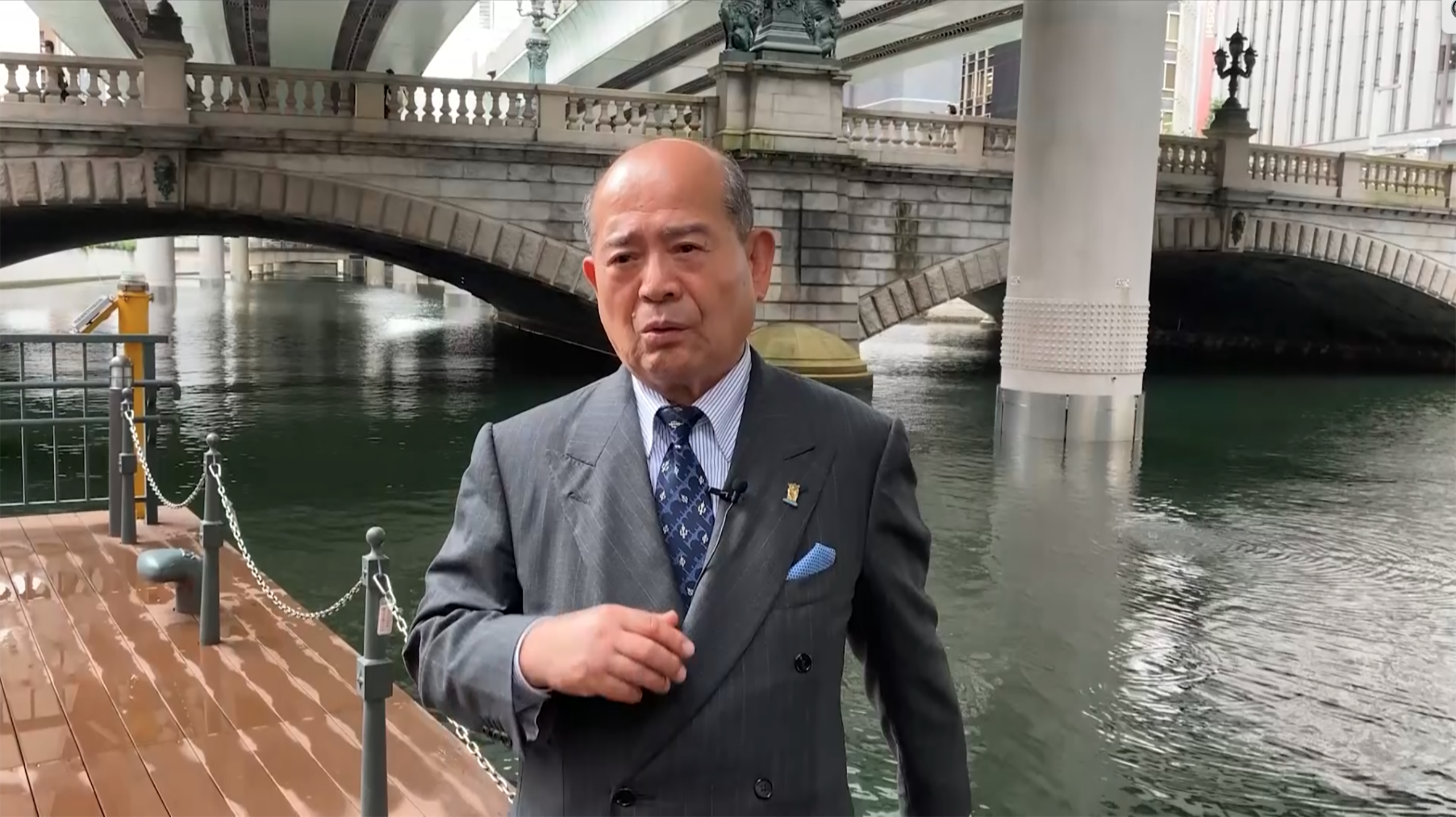 中村 胤夫