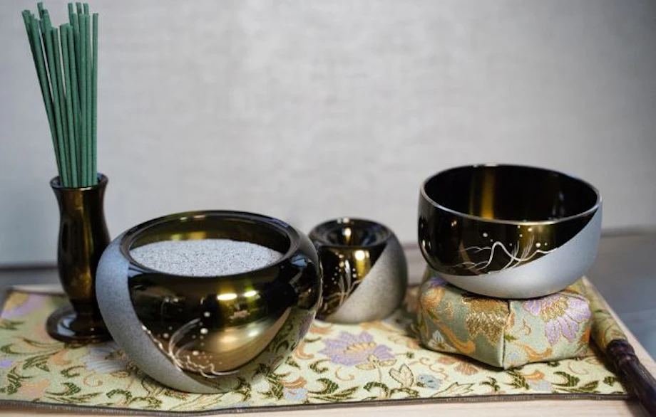 仏具の名称や種類にはどのようなものがある？飾り方・購入方法も紹介