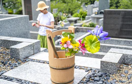墓参りでの持ち物とは？事前に知っておくと便利な情報を解説