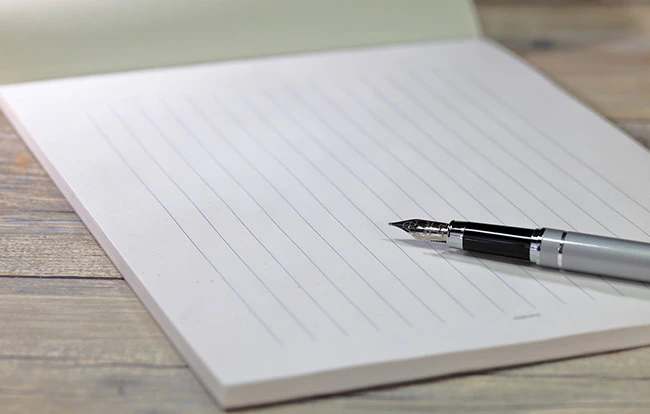 遺書の書き方とは？遺言との違いや20・30・40代が書くべき内容も