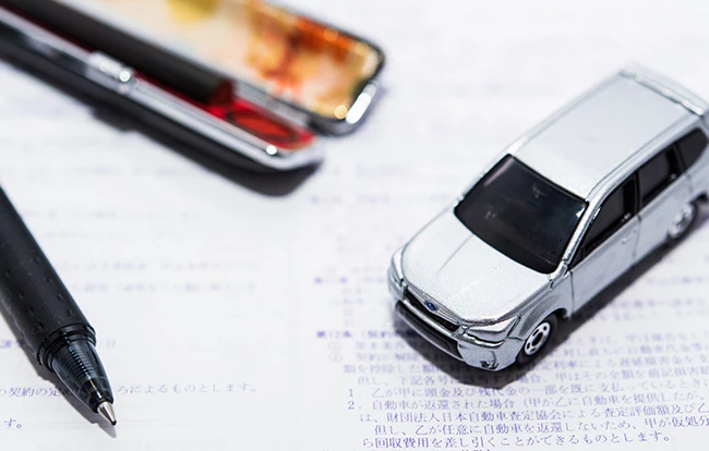 車の持ち主が死亡したときの名義変更のやり方と必要書類
