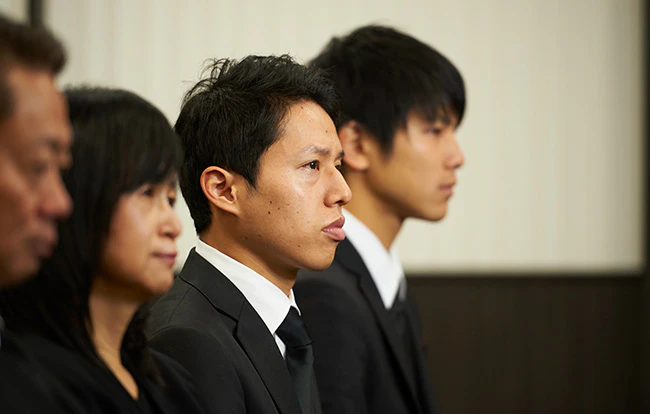 長男が喪主の挨拶をする際のポイントとあいさつ文例