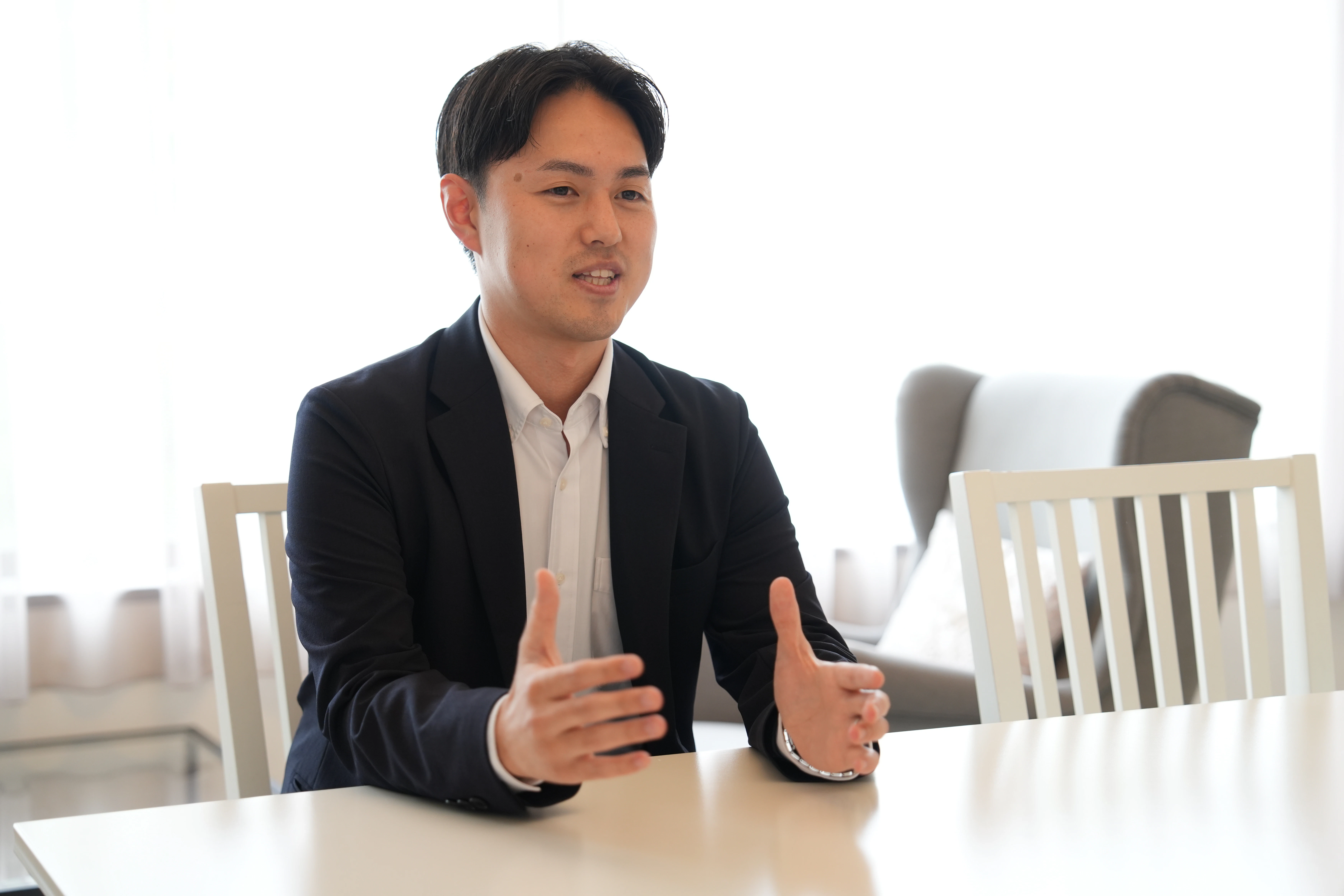 カスタマーコミュニケーション部 マネージャー　諏訪 優也