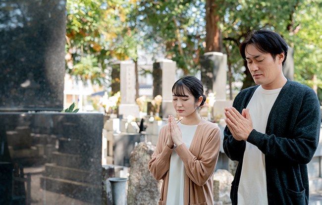 墓参り・お彼岸のマナーと合わせて知っておきたい香典の作法を解説 ...