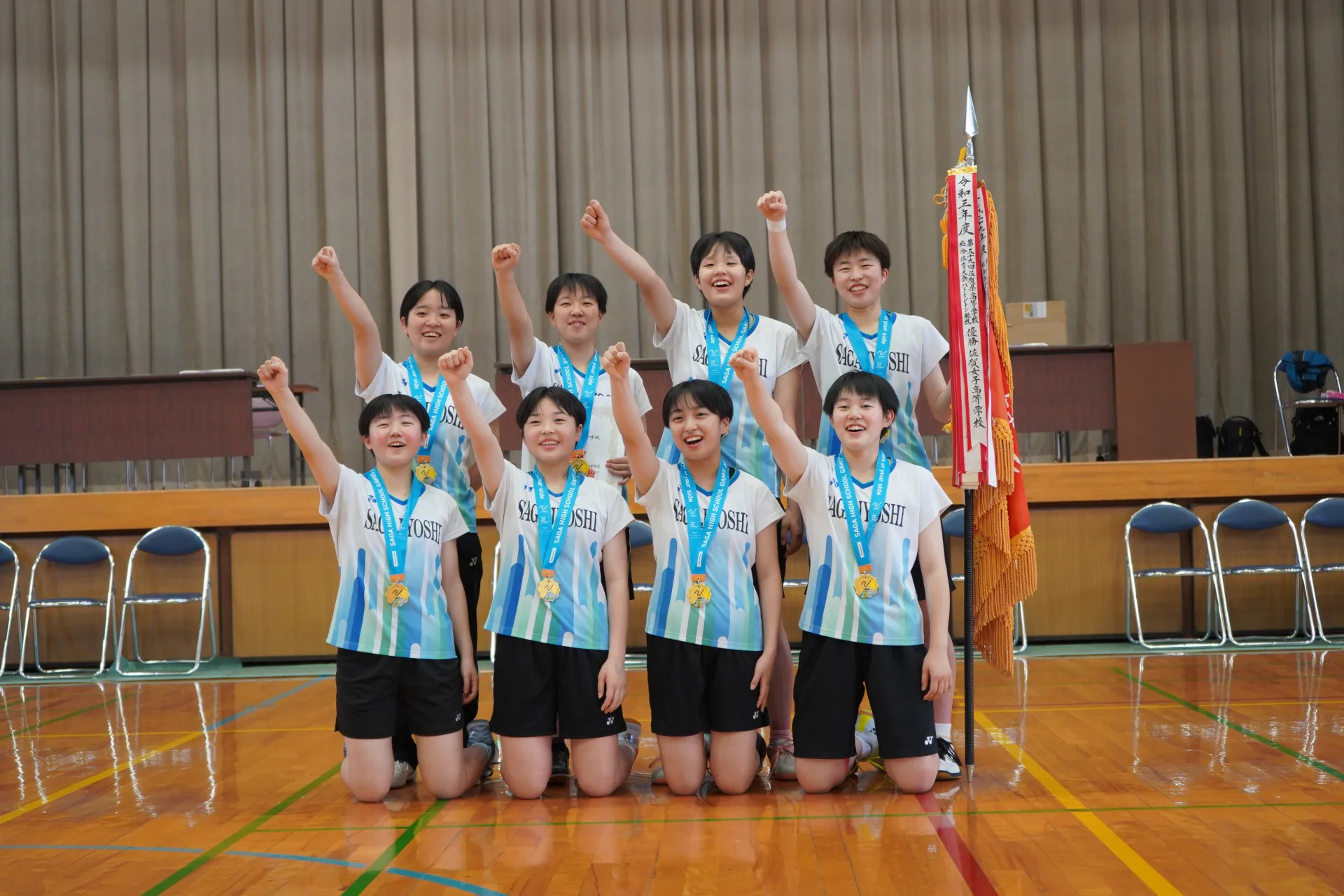 総体優勝特集】佐賀女子高校バドミントン部 主将 今泉選手「九州大会、インターハイでも優勝してみんなに恩返し」 活躍  中村選手「先輩と組んでいるので、頼りになった」 | かちスポ