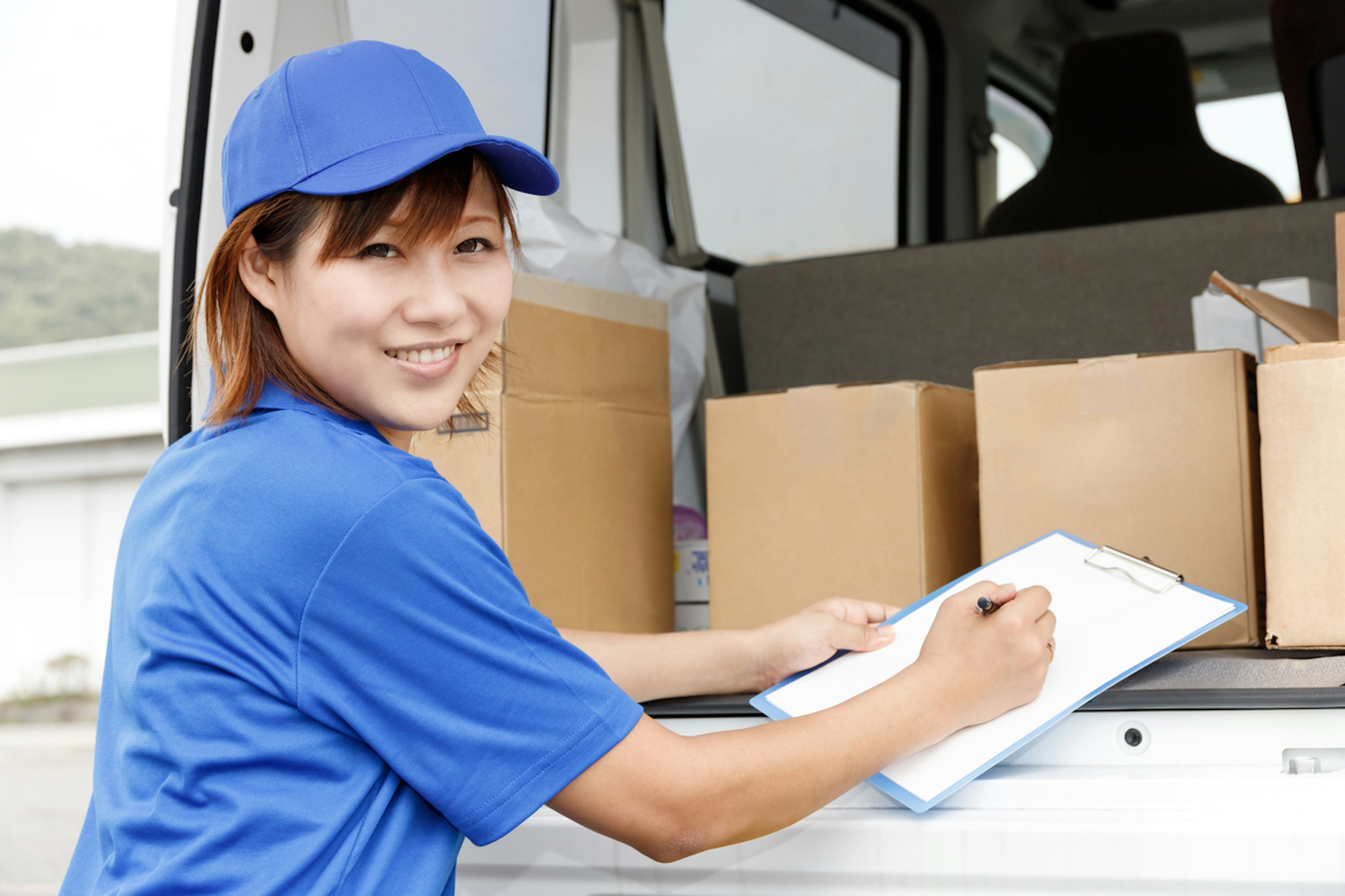 運送申込書/運送引受書とは?荷主が知っておくべきポイントを詳しく解説