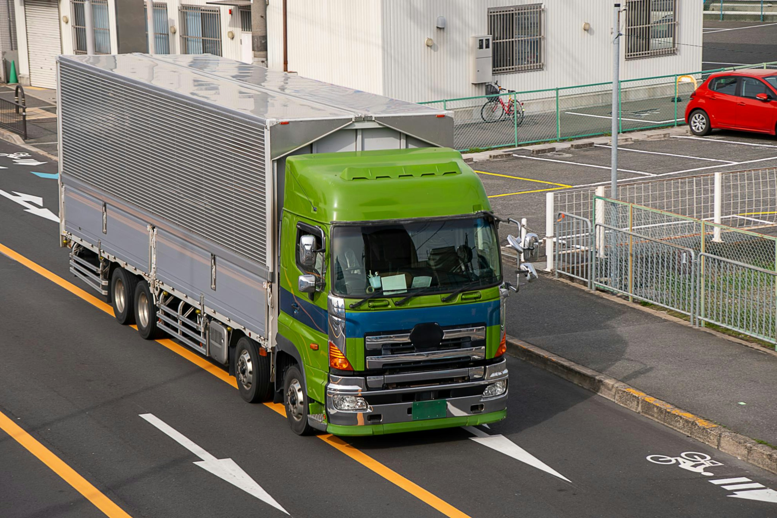 過積載とは?罰則内容や責任の所在・積載量を守るための対策