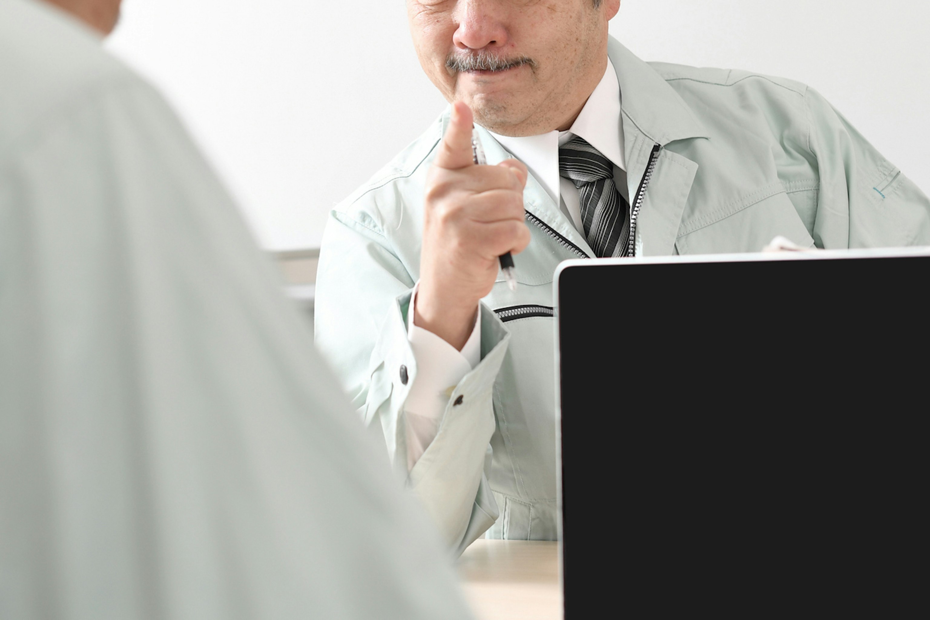 検品ミスはなぜ発生するのか?その理由とリスク、さらに対策方法を詳細に解説