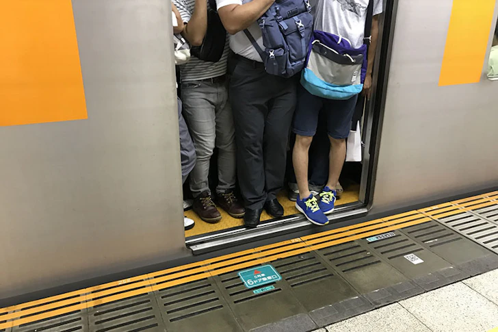 満員電車