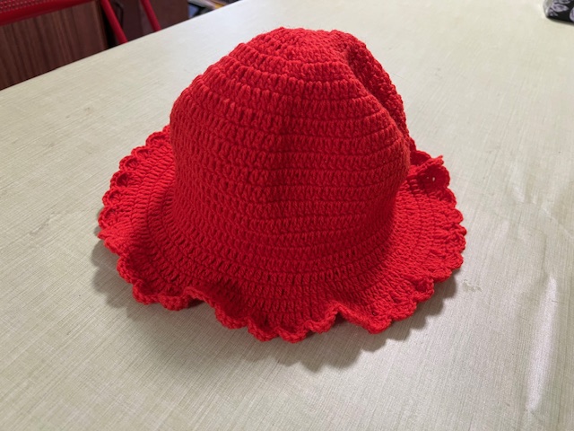 クリスマスの作品、編み物の帽子