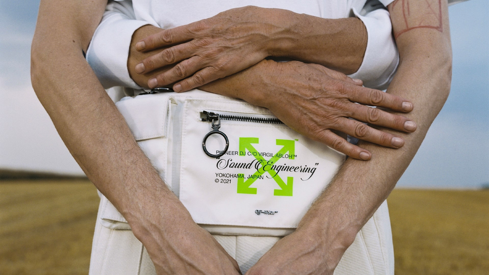 Off-White Sound Engineering