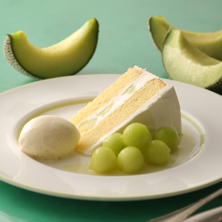 メロンのショートケーキ バニラアイス添え