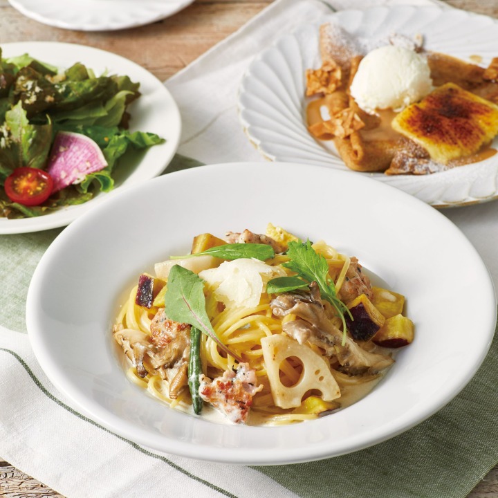 パスタ サルシッチャとさつまいもの4種チーズソース