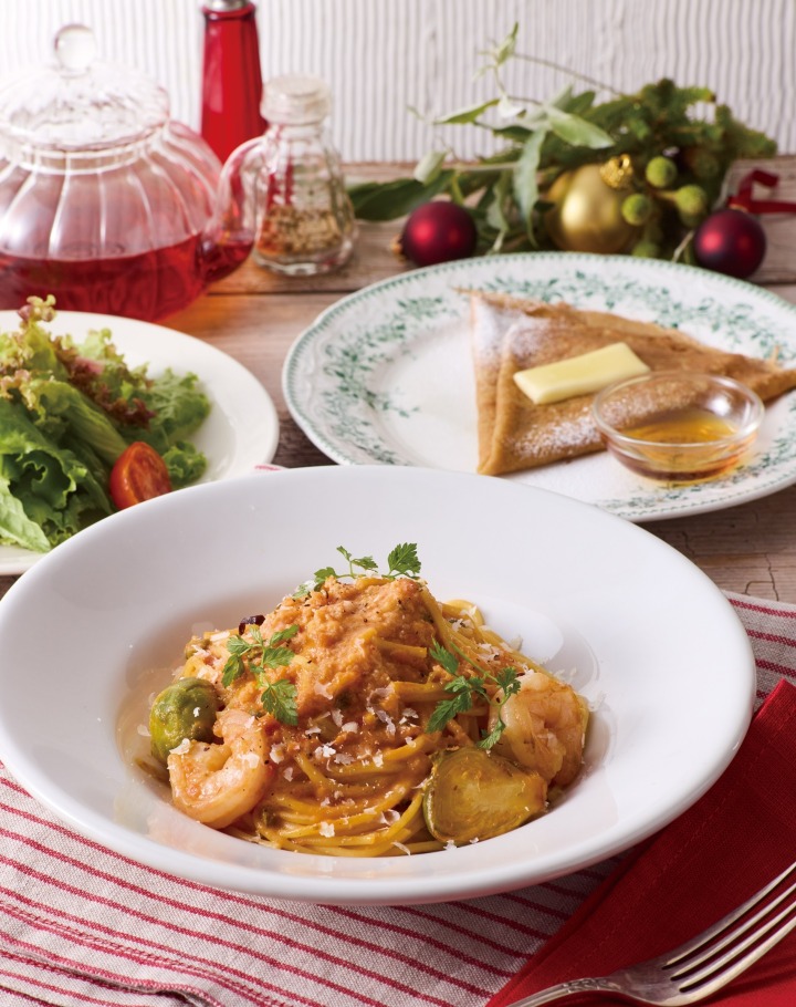 パスタ 紅ズワイ蟹と海老のトマトビスクソース