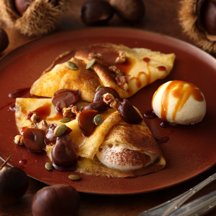 マロンクレープ バニラアイス添え