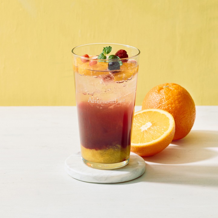 オレンジとカシスのティーソーダ