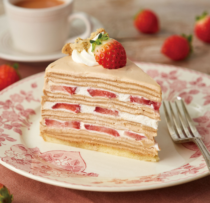 ストロベリーミルクティーのミルクレープ