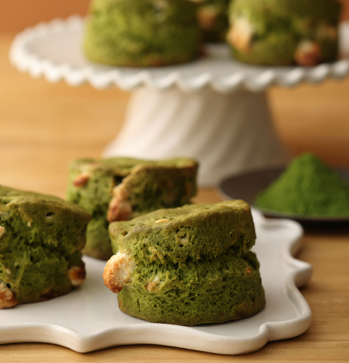 宇治抹茶とホワイトチョコのスコーン