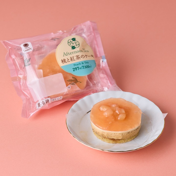 桃と紅茶のケーキ