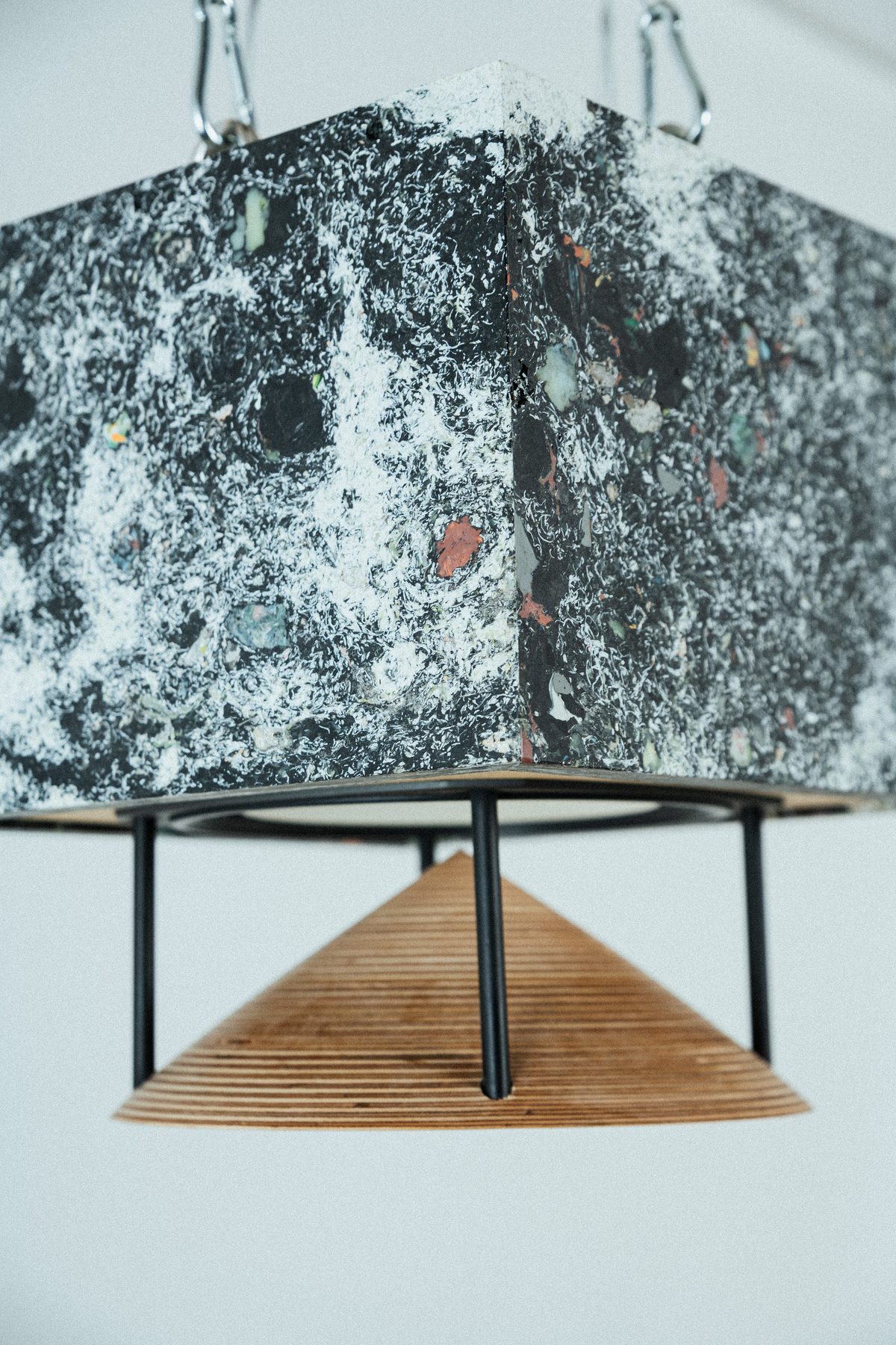 吊り下げ型フルレンジスピーカー 製作事例 1
