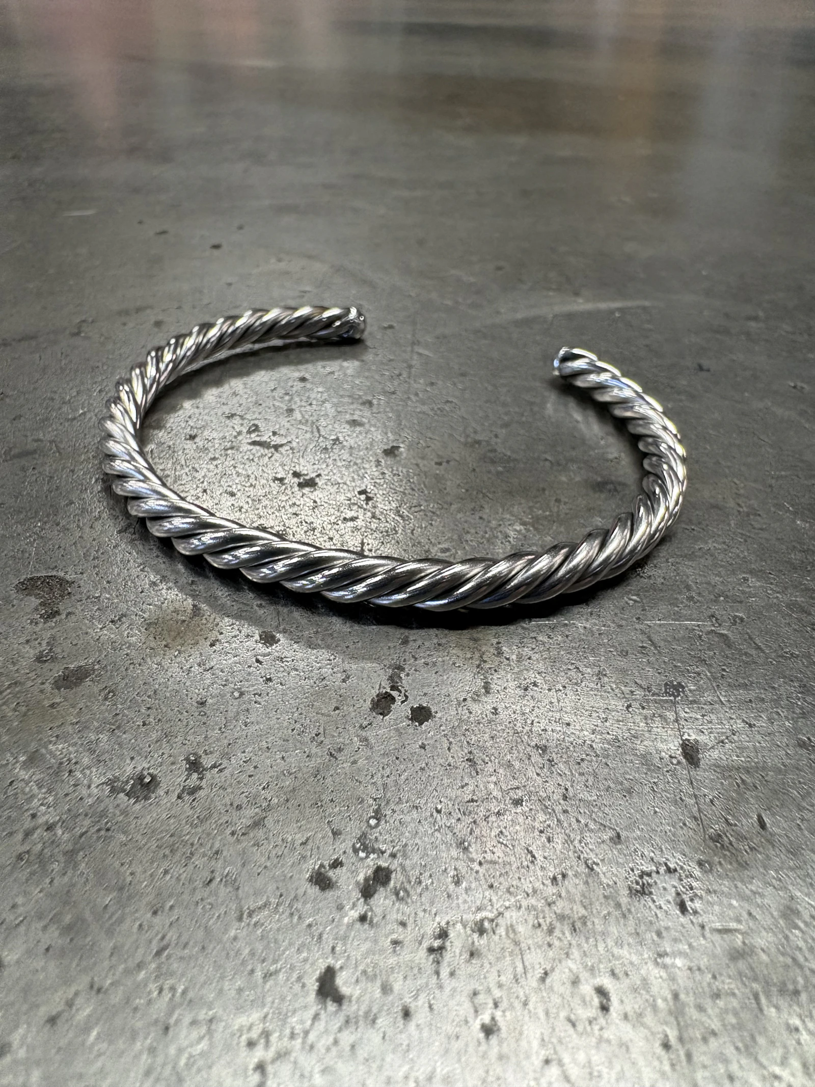 4x1  Twist Bangle - 2