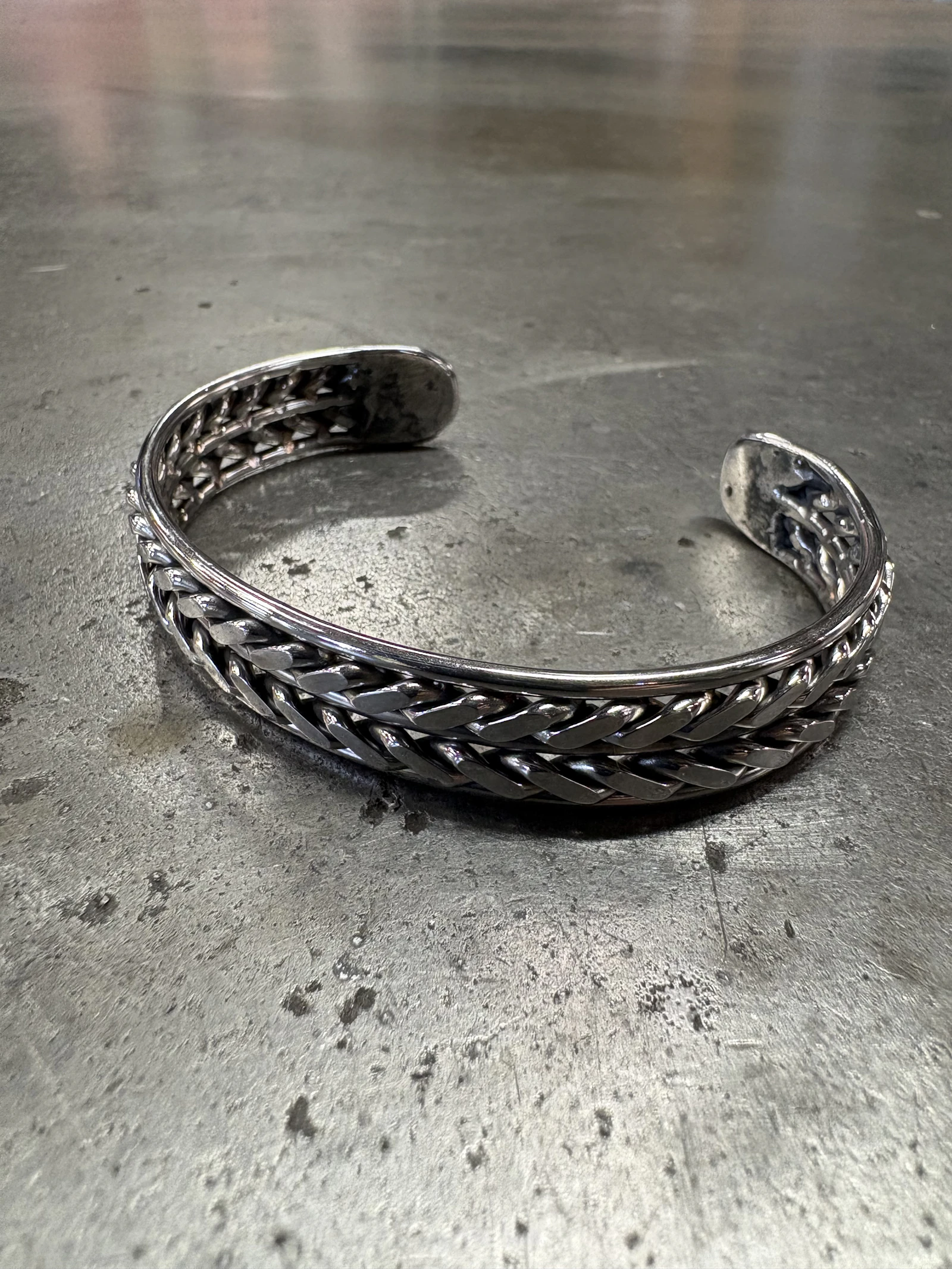 Split Flat Double Twist Bangle - 2