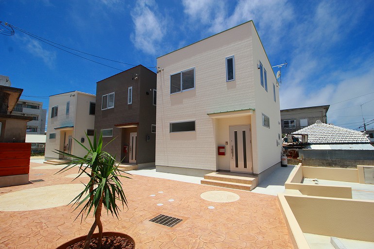 株式会社琉信ハウジング