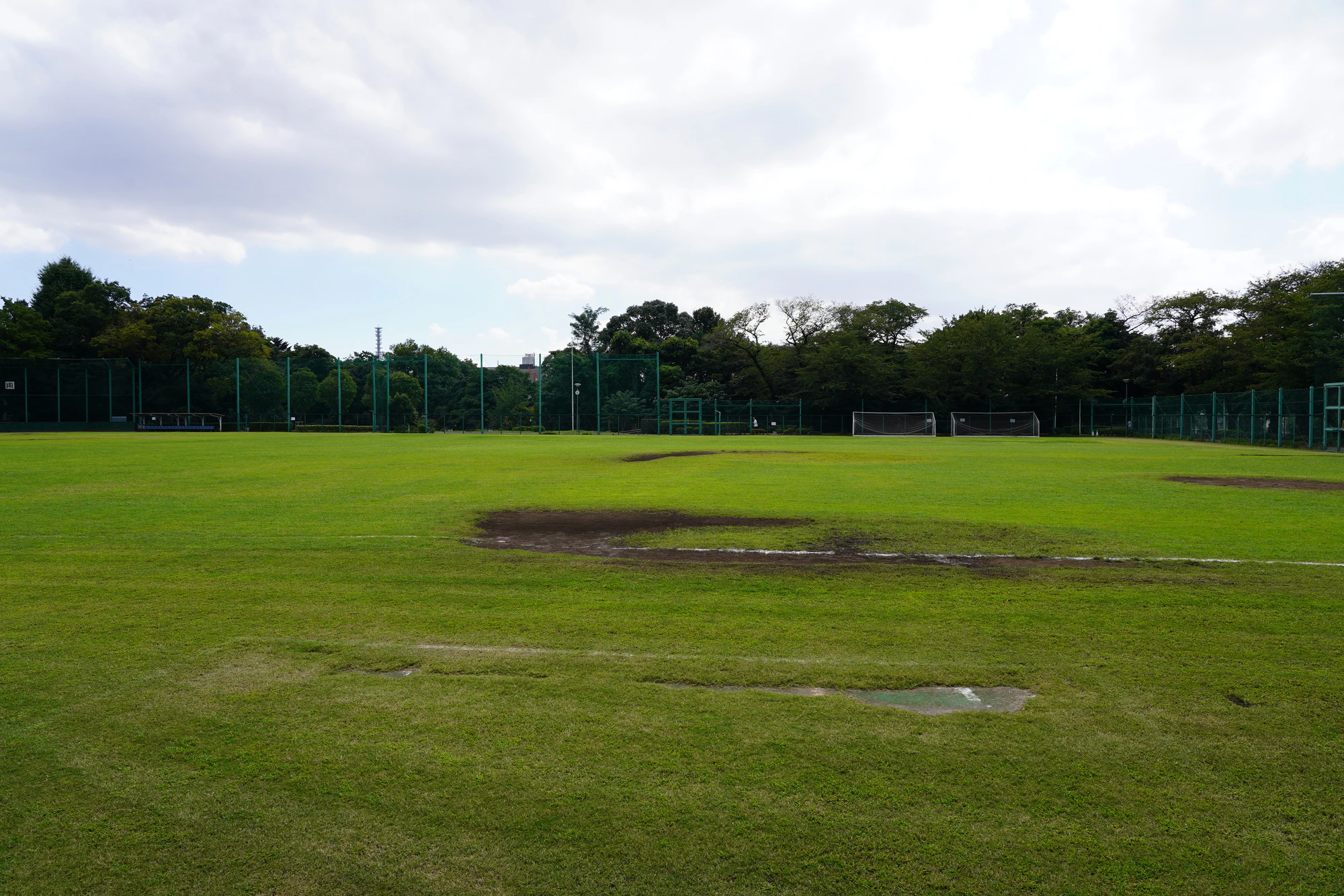 田中角栄の住居跡地の目白台運動公園の多目的広場