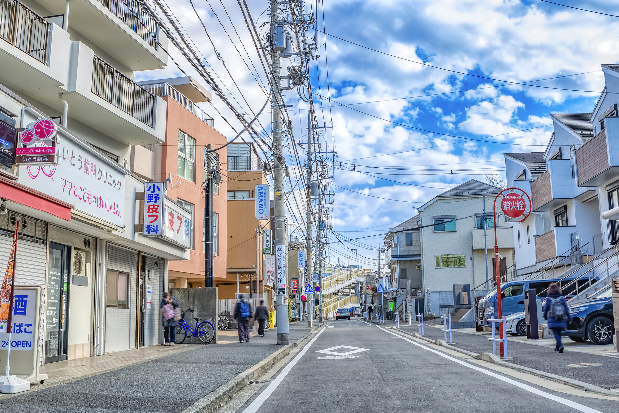 横浜の都市風景 菊名駅