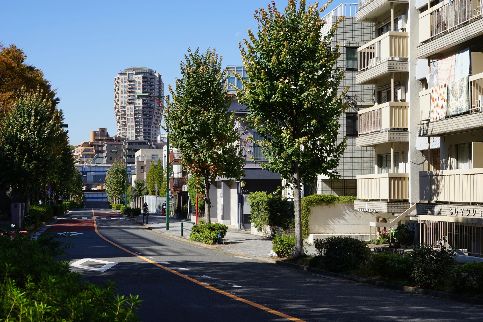10月 港区1338日向坂と元麻布ヒルズフォレストタワー・三田一丁目