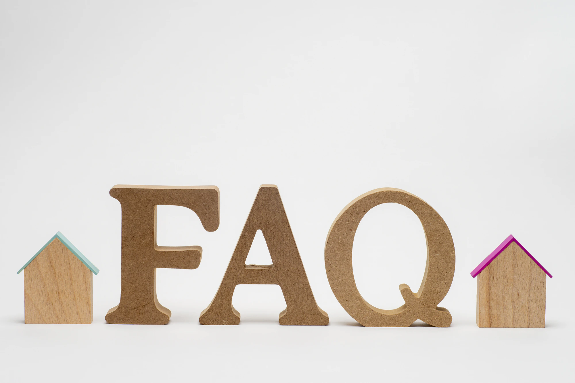 FAQの文字とマイホームの模型